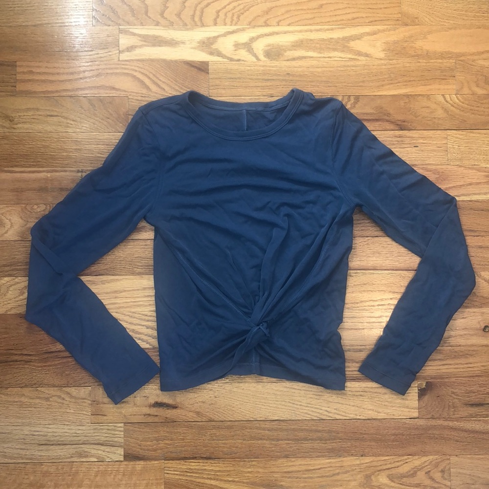Lululemon crop top